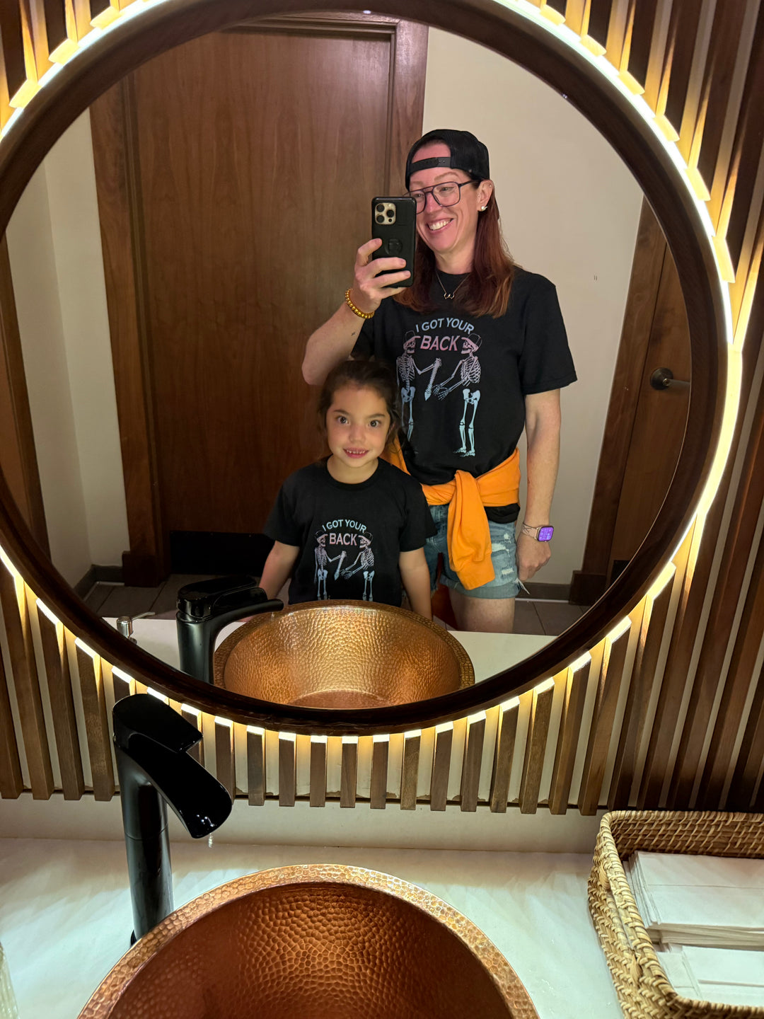 Adult Glow-in-the-Dark “I Got Your Back” Skeleton Halloween Tee Shirt Shipping 10/6
