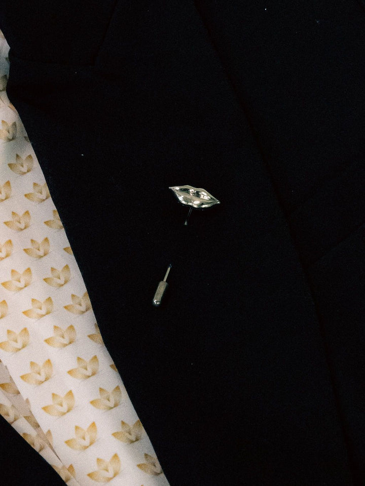 The Confidence Doc Collab: Lips Pin
